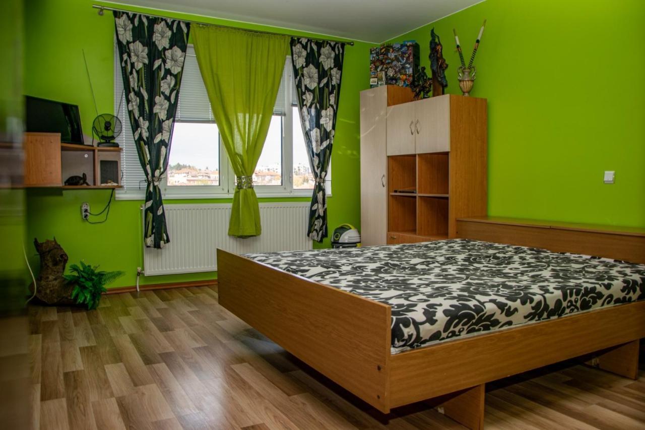 Vilhelmov'S Apartament Lukovit Exteriér fotografie