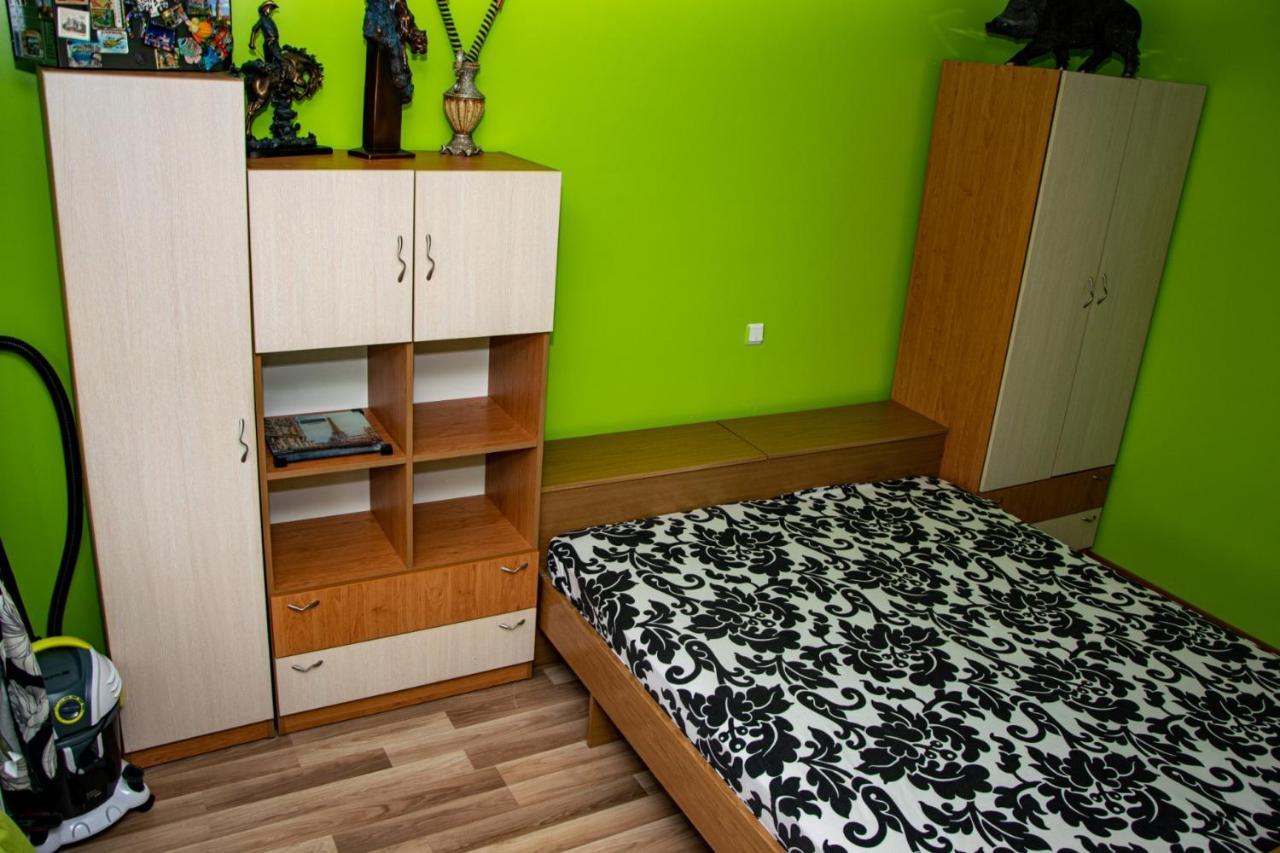 Vilhelmov'S Apartament Lukovit Exteriér fotografie