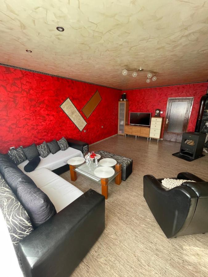 Vilhelmov'S Apartament Lukovit Exteriér fotografie